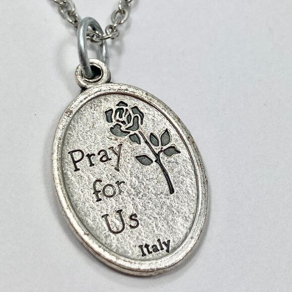 Vintage St. Joseph Medal Pendant Necklace Catholic Saint Baby Jesus Made Italy - Picture 6 of 9